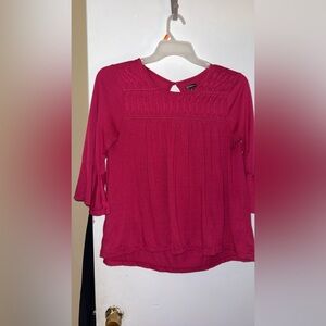 Hannah Fuchsia Blouse with Ruffle Sleeves